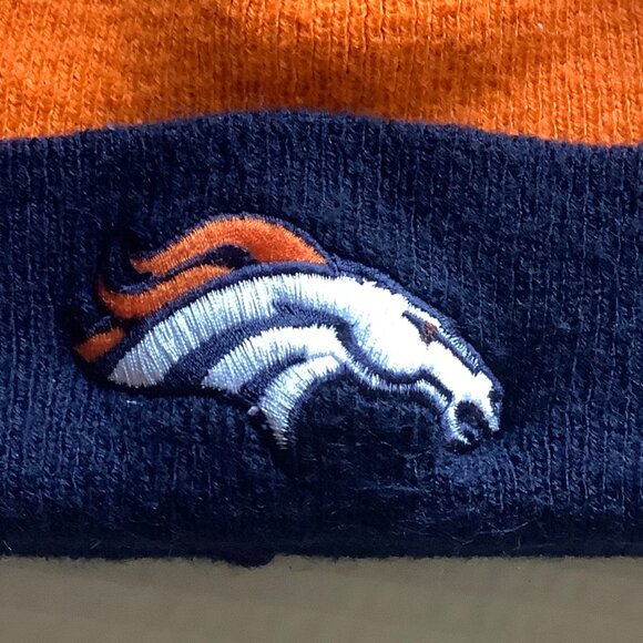 Denver Broncos NFL Team Knit Beanie Hat With Pom & Embroidered Logo One Size - Picture 2 of 5